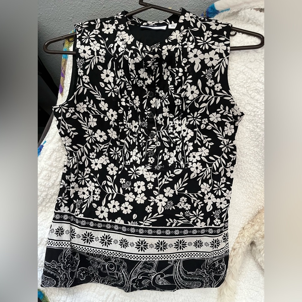 croft & barrow Black and White Floral Sleeveless Camisole